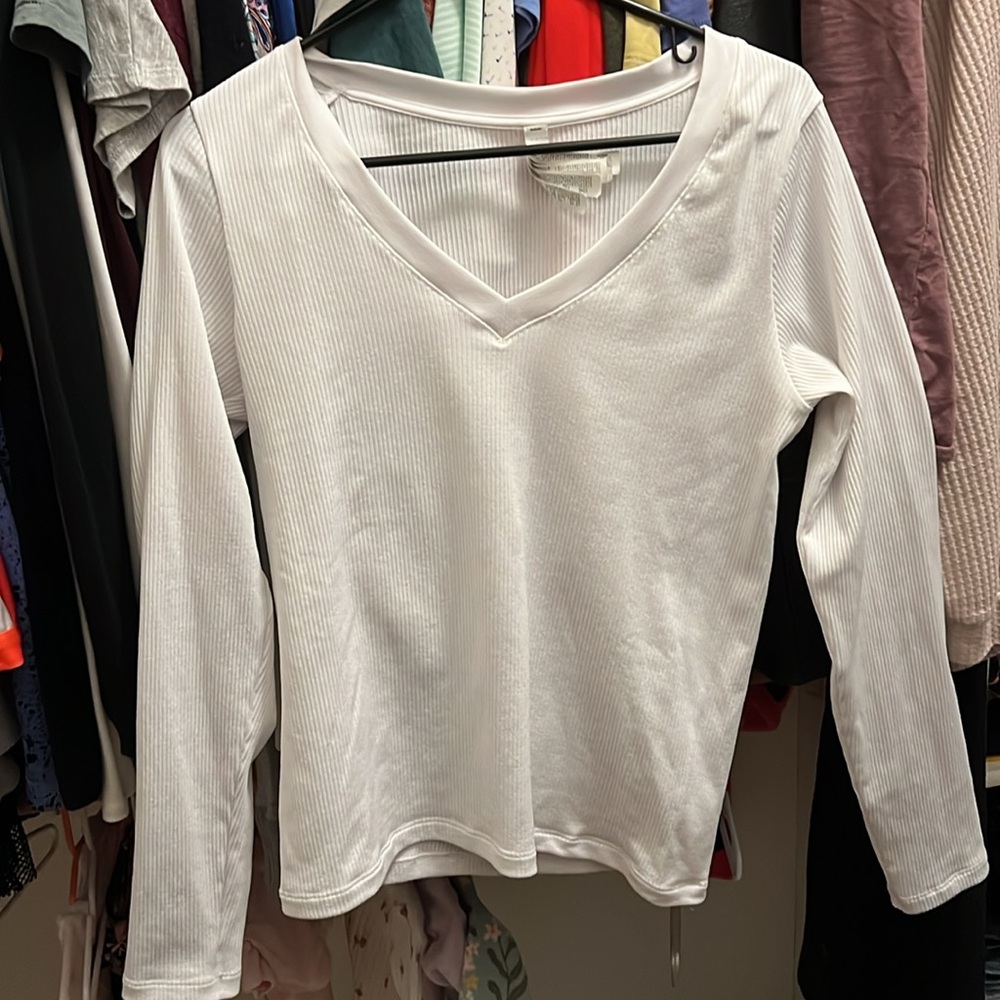 Athleta White Fitted Long Sleeve V-Neck T-Shirt